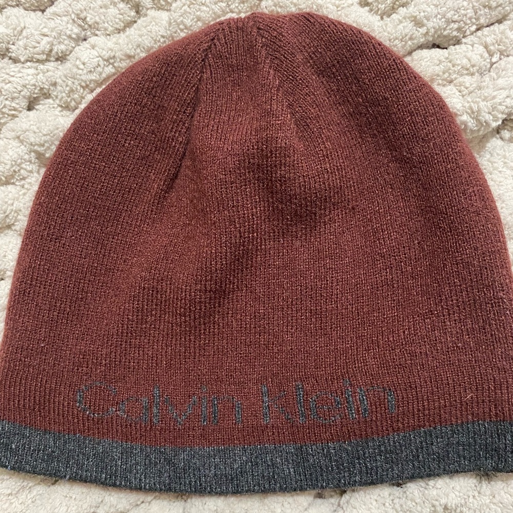 Calvin Klein Two-Tone Knit Beanie